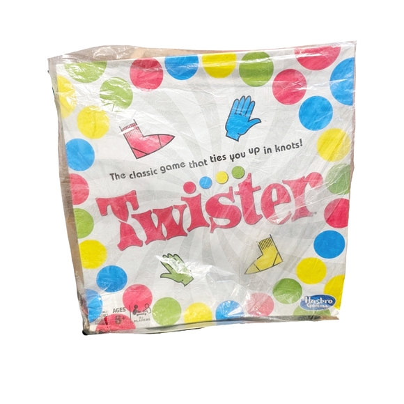 Twister Game - Brand New - Damaged Box - Hasbro 2018 - Picture 8 of 8
